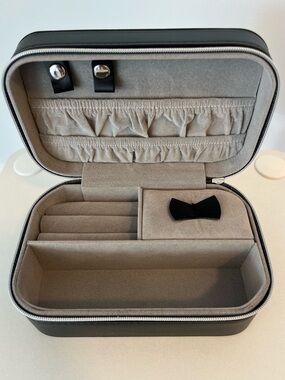 Authentic Dolce & Gabbana Black and Silver Jewelry Box Organizer / Travel Case